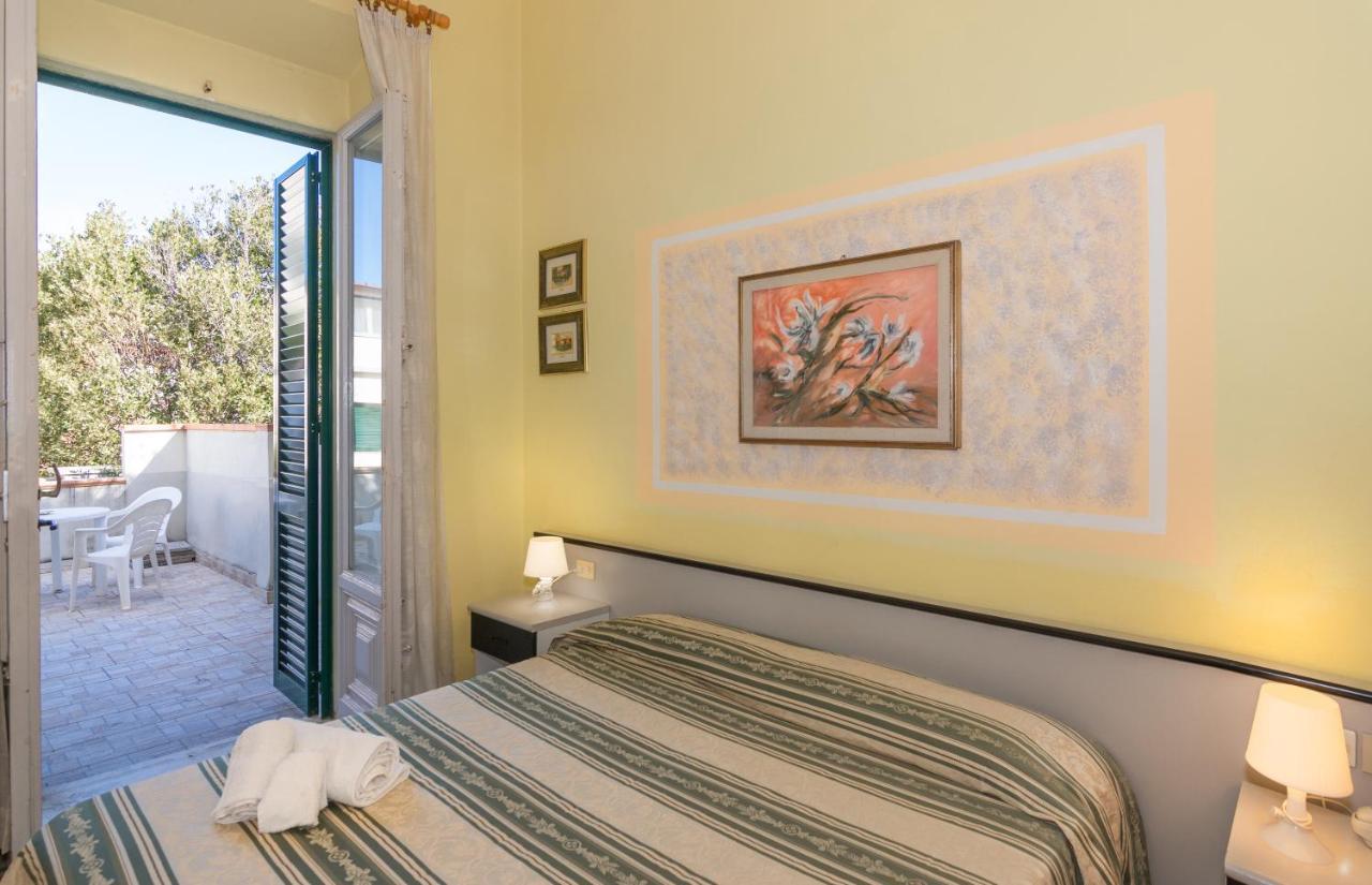 Hotel Stella Del Mare Viareggio Buitenkant foto