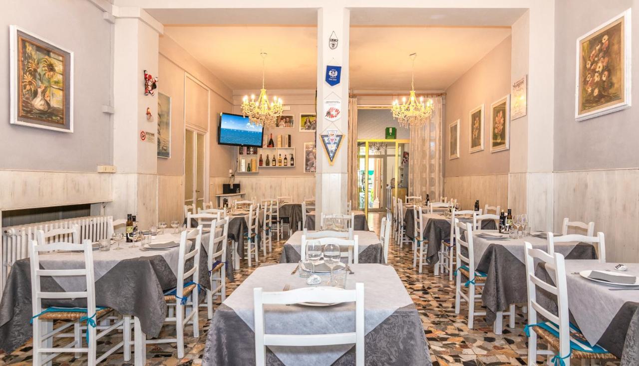 Hotel Stella Del Mare Viareggio Buitenkant foto